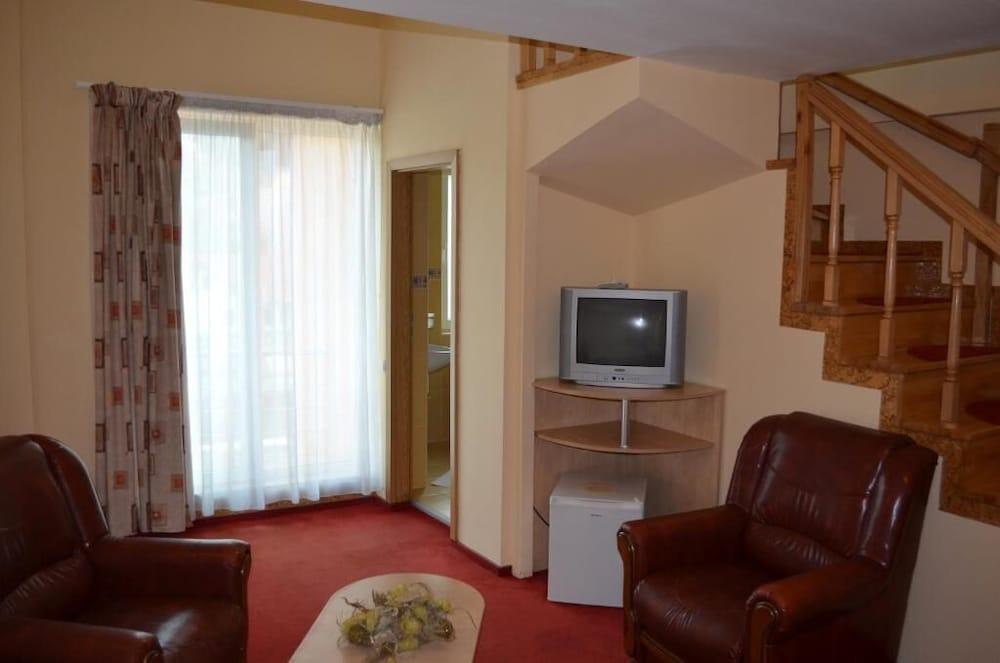 Hotel City Center Брашов Экстерьер фото