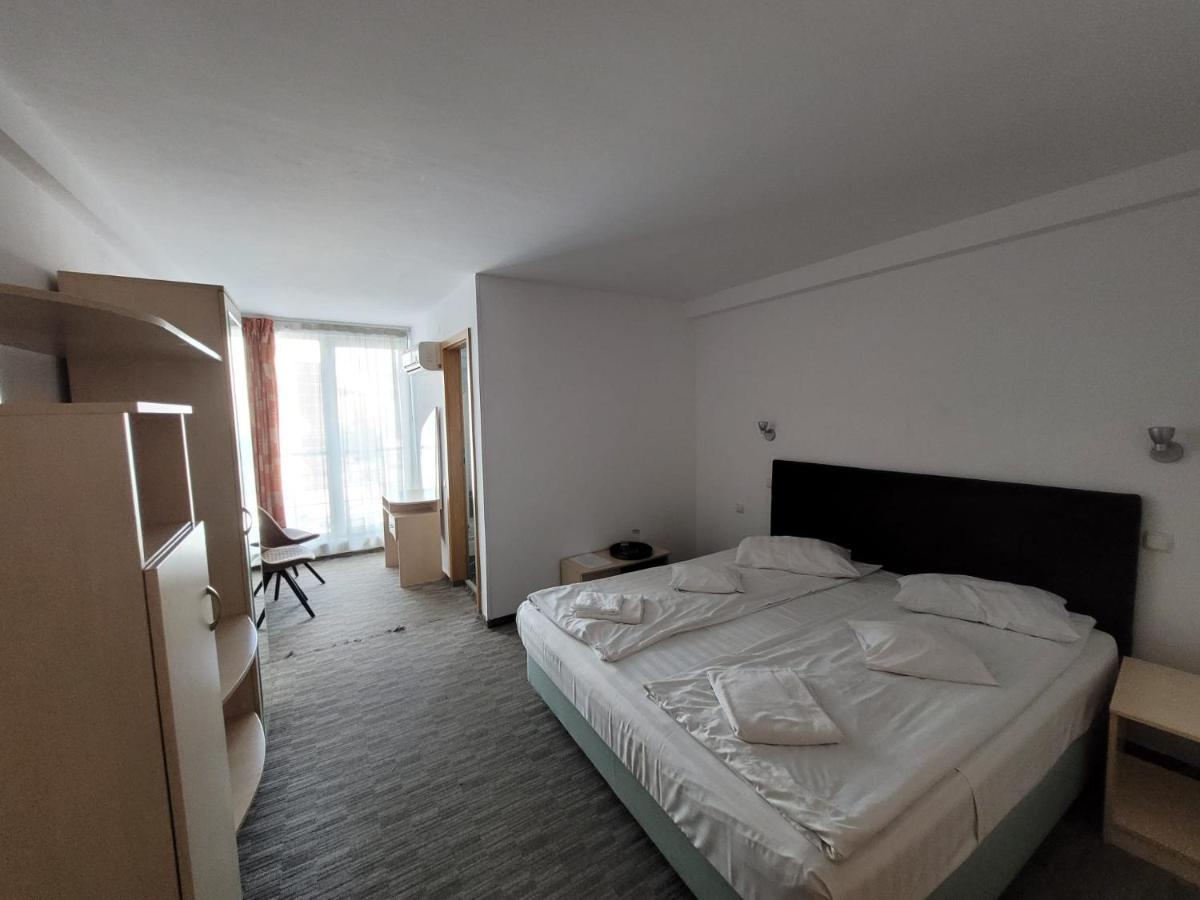 Hotel City Center Брашов Экстерьер фото