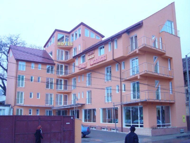 Hotel City Center Брашов Экстерьер фото